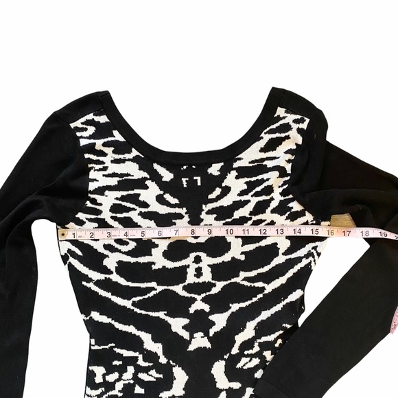 Laundry by Shelli Segal Sweater Dress - Picture 2 of 5